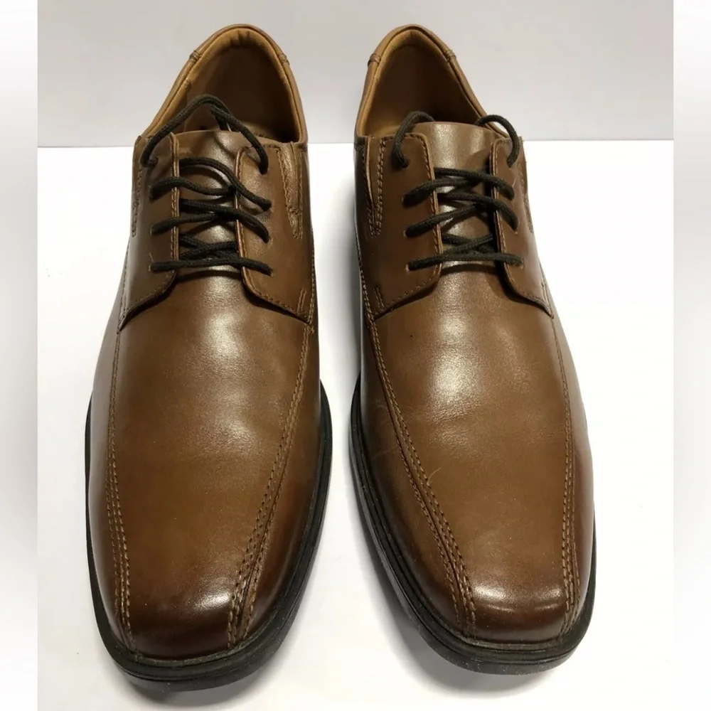Clark’s Men’s Tilden Walk, Brown Leather Oxford, Size 9.5 M.